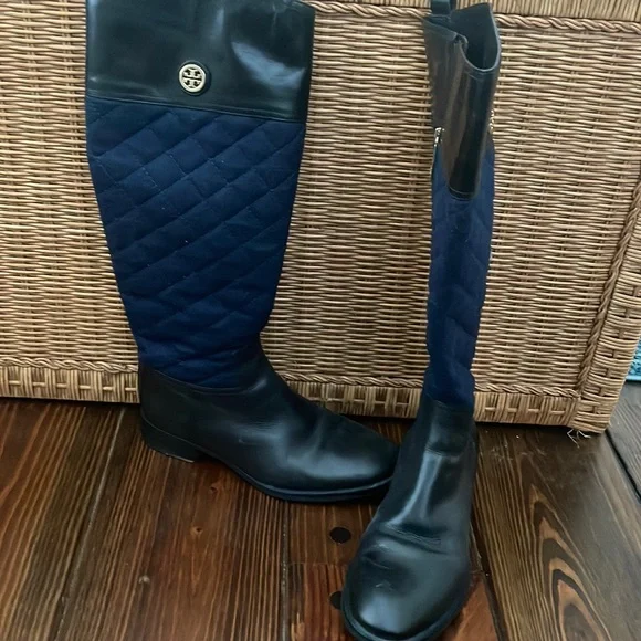 Tory burch rain hot sale boots size 8